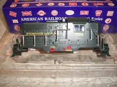 RMT PRR PENNSYLVANIA O GAUGE GP DIESEL LOCOMOTIVE SHELL ONLY CAB # 7004 RMT-4152