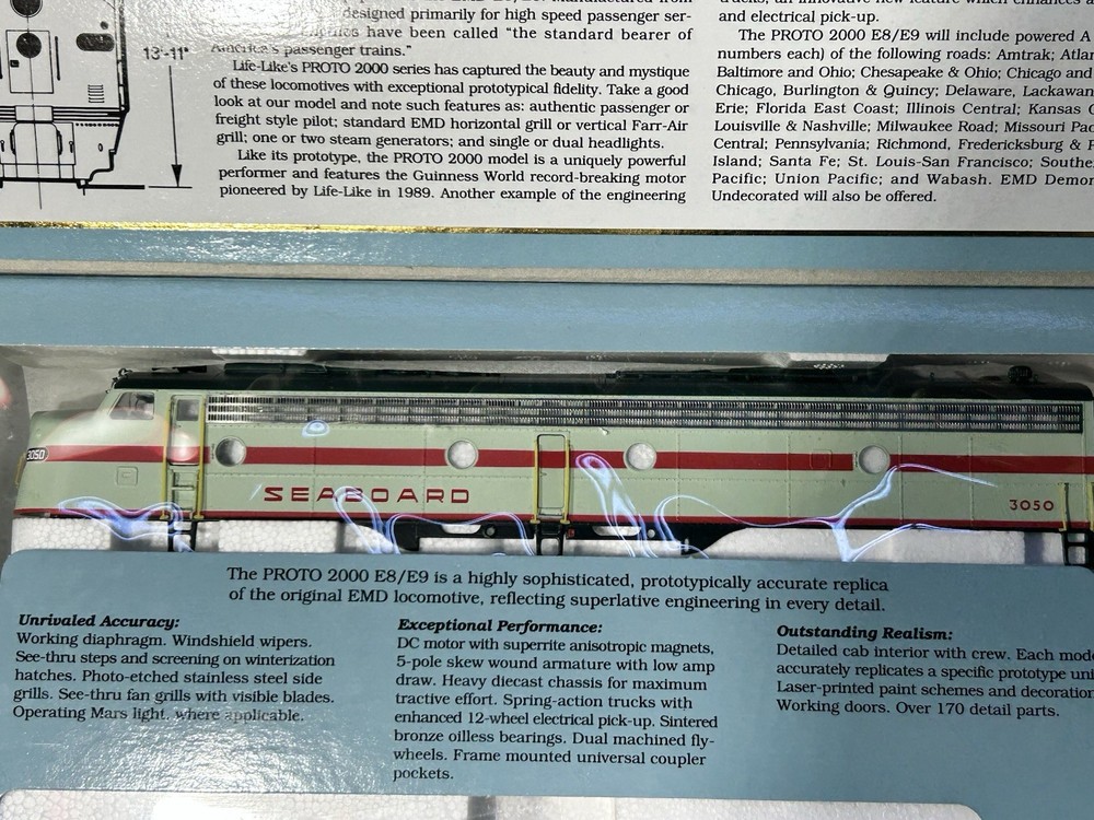 Stately Proto 2000 Seaboard Air Line RR E-8/9 Locomotive HO #3050