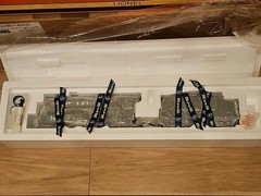 Lionel 6-28014 O Gauge New York Central 4-6-2 Pacific Steam Locomotive & Tender