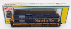 Atlas 7001 HO Santa Fe SD24 Diesel Locomotive #979/Box