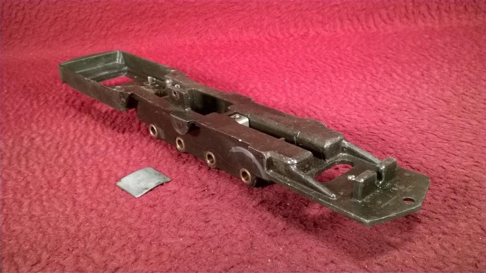 #2 LIONEL 671 STEAM TURBINE LOCOMOTIVE – DIECAST CHASSIS W/ GEAR COVER