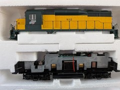 Proto 2000 HO GP30 Phase II, C&NW #812, Item #23079, DC Analog.