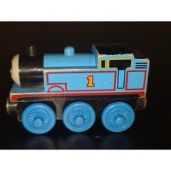 Thomas & Friends Wooden Railway Thomas the Tank Engine Blue No 1 Train 2002