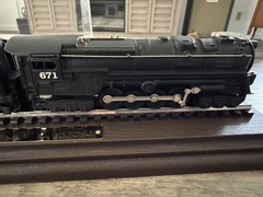 Hallmark 671 Black Steam Locomotive Lionel Lines Turbine w/ case – Excellent!