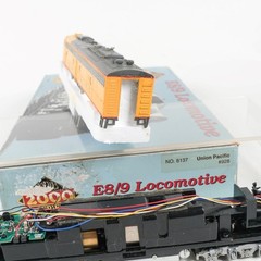 Proto 2000 HO Scale Union Pacific UP #928 E8/9 Diesel Locomotive DC 8137