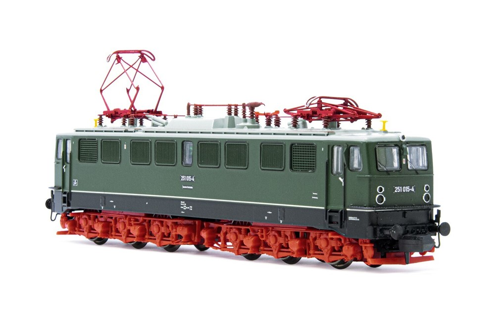 Arnold Hn2525 Br 251 015-4 Green with Red Frame Dr Scale N 1/160