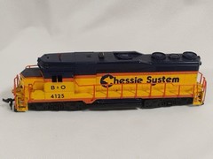 Bachmann HO Diesel Locomotive 4125 Chessie System B&O Yellow Blue Orange