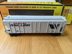 MTH RailKing 30-2990-1 SD70ACe Montana Rail Link Diesel PS.2 with PS2 Hopper Car