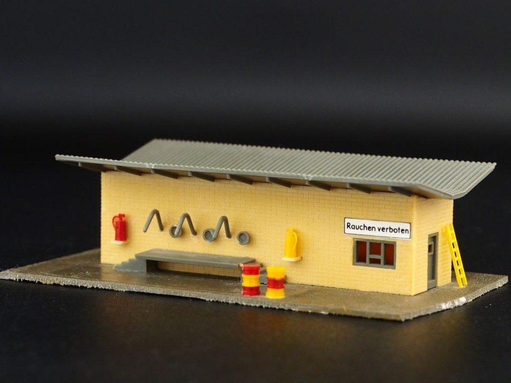 NGauge FALLER Structure Fueling Facility