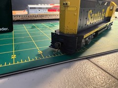 HO KATO 37-042 EMD GP35 AT & SANTA FE # 2848 WARBONNET PHASE 1B complete OB