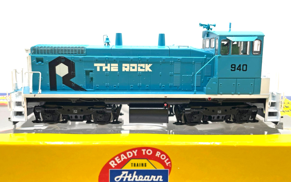 HO ATHEARN 96676 SW1500 ROCK ISLAND # 940 THE ROCK DCC QUICK PLUG EQUIPPED
