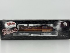 HO Atlas Classic 8467 Boston & Maine ALCO RS-3 Diesel Locomotive B&M #1539