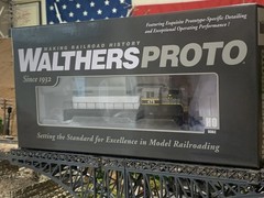 HO Scale Walthers GP7 DCC Sound Diesel Locomotive BELT OF CHICAGO #475 rare find