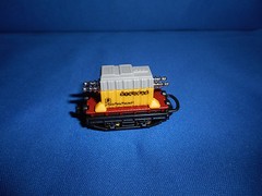 FREIGHT Rail TRAIN w/ TRANSFORMER Wagon CAR Plastic Kinder Surprise Egg N Scale