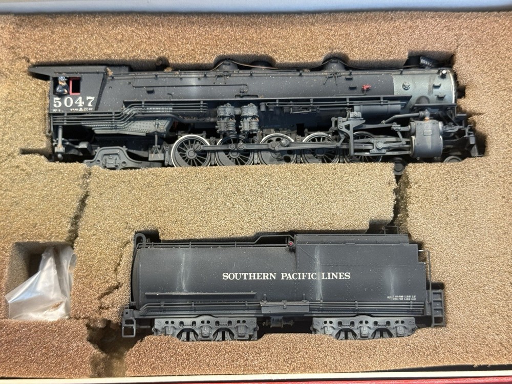 HO Brass Southern Pacific 4-10-2 Steam Locomotive #5047 w/ Tender