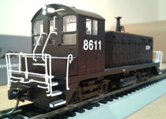 HO SCALE LIFELIKE PROTO 2000 EMD SW8 CONRAIL #8611 DCC & SOUND 920-41483