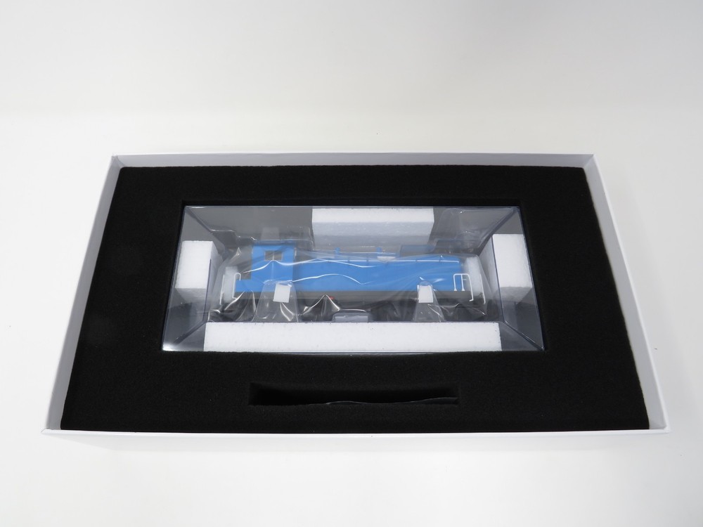 Rapido Trains HO 27602 DCC ESU LokSound Industrial Blue EMD SW9 Switcher Diesel