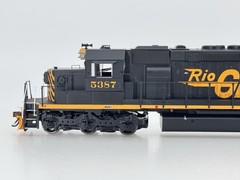 HO Scale Athearn RTR 86692 Rio Grande SD40T-2 Diesel Locomotive D&RGW #5387