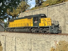 HO ScaleTrains Rivet Counter SD38-2 CNW #6652 Sound/DCC /NIB/weathered