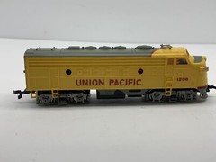 HO Scale Bachmann Diesel Loco Train F7A Union Pacific UP #1206 Not Works No Box