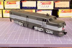 TrkRdy 14.9oz Athearn PA1 New York Central Loco, Good working condition SHLF
