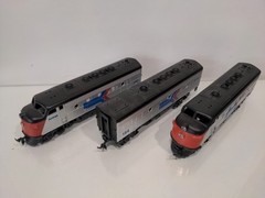 Athearn HO EMD F7A-F7B ABA set Amtrak Powered & Dummy Diesel Locomotives 157 154