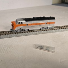 Kato 176-1203 N Scale Western Pacific EMD F3-A Loco. Runs.