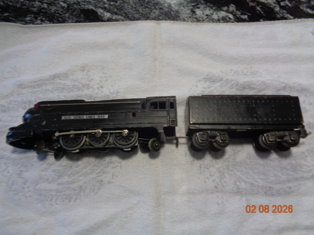 Lionel Vintage Pre War (1937-41) # 1668 Black Steam Loco, #1689T Tender & 3 Cars