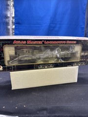 atlas master ho scale locomotive GP38 Undecorated #8960 DCC Equipped