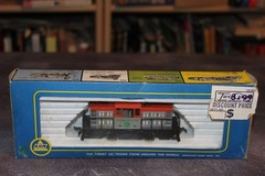 AHM Locomotive Center Cab 5011B General Electric, HO Scale, Tested and Working