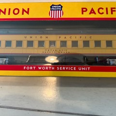 union pacific service unit 2011 Train (1/87th) 99446