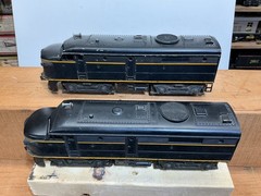 Lionel 2032 Vintage O Erie Alco AA Diesel Locomotive Set