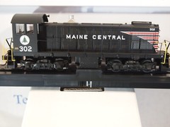 ATLAS 10003390 H.O. ALCO S-2 MAINE CENTRAL No.302 BLACK,RED STRIPES -DCC READY