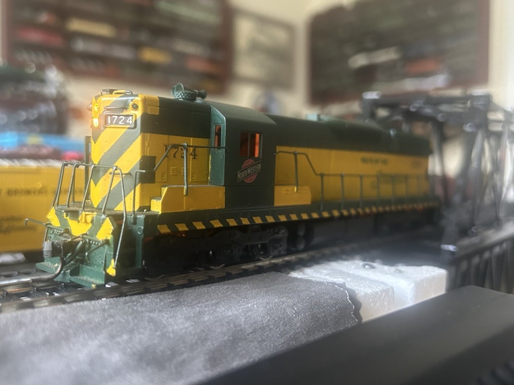 BRASS /Painted HO Trains INC EMD SD-9 Chicago Northwestern, Runs Well
