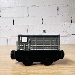 Toad Thomas & Friends Take N Play Along Diecast Metal Push Round Magnet Trains