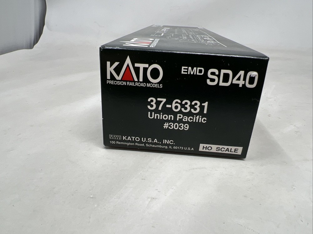 Kato 37-6331 HO Scale Union Pacific EMD SD40 Diesel Locomotive #3039 NOS