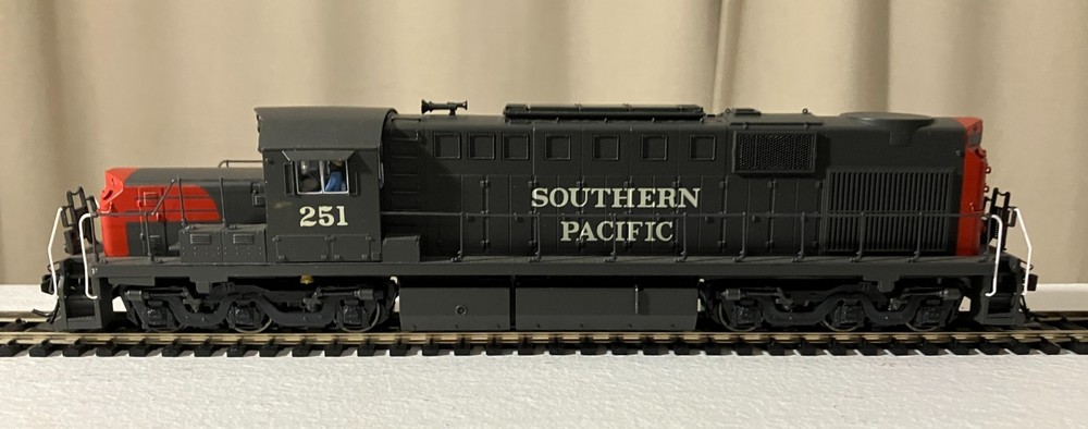 Broadway Limited HO ALCO RSD-15- Southern Pacific 251, Digitrax DCC Sound, NEW