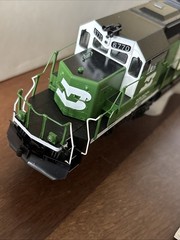 Kato 37-6601 HO Burlington Northern SD40-2 Diesel Locomotive #6770