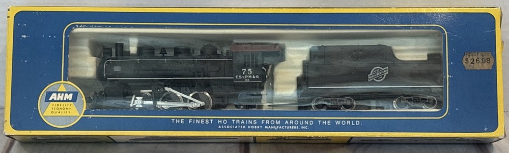 AHM HO Engine 0-6-0 USRA Deluxe Switcher 5149-X Chicago & North Western; Italy!
