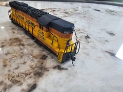 Pair Atlas HO Custom Chessie System C&O SD24 High Hood Diesel Locos 8256 8257