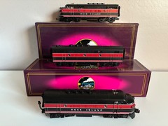 MTH MT-2127LP MT-2127LB Rock Island EMD F-3 AA Diesel w/ Protosound & B-Unit