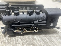 HO SCALE-(MACAO) STEAM ENGINE & Tender No. 2584 3 Cars & 24 pieces Of Track