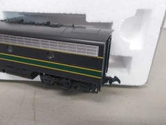 STEWART / KATO~ READING F3A & F3B ~ BOTH POWERED LOCOMOTIVES~NIB~HO SCALE~LOT A