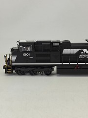MTH RailKing 30-4219-1E SD70ACe Norfolk Southern #1001 O Scale PS3 Box