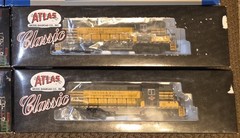 Atlas Classic Texas and Pacific EMP GP7 Canary Yellow 1110 1113 DC Canary Yellow