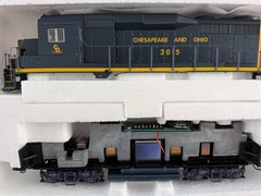 Proto 2000 HO GP30, C&O #3015, Item #23110, DC Analog.