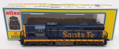 Atlas 7001 HO Santa Fe SD24 Diesel Locomotive #979 EX/Box