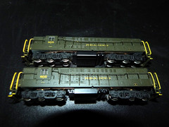 N Scale Atlas 2 x Reading FM Trainmaster Diesels #802/805