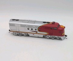 SANTA FE DCC Equipped FT-A Diesel Locomotive Bachmann 68911