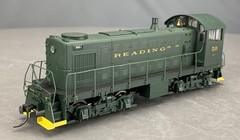 HO Proto2000 S1 Diesel Locomotive Reading #50 Powered w/KDs LNIB! HO8379